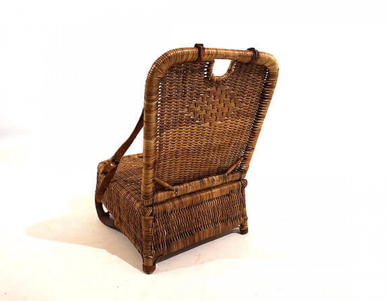 Rattan and leather folding beach chair, 1940s 11