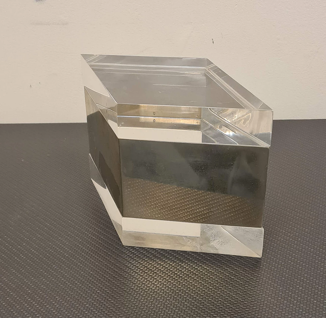 Rhomboid lucite and metal box by Gabriella Crespi, 1970s 5