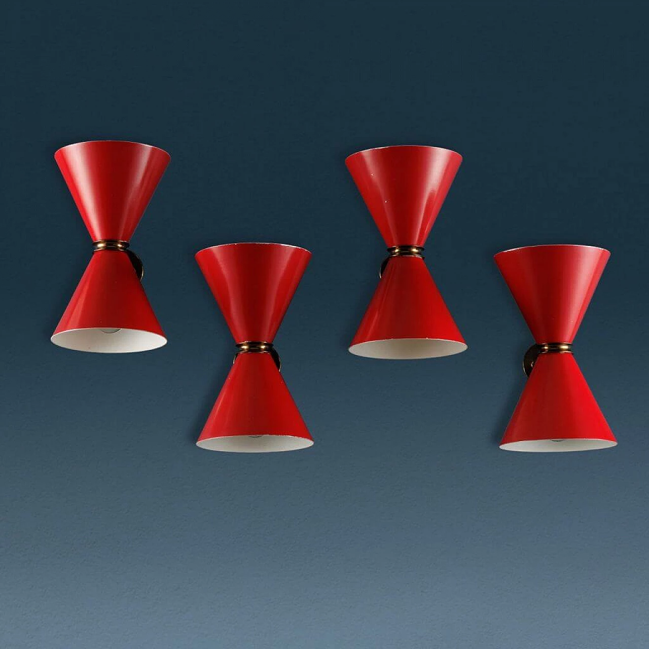 4 Enamelled red metal and brass wall lamps, 1960s 2