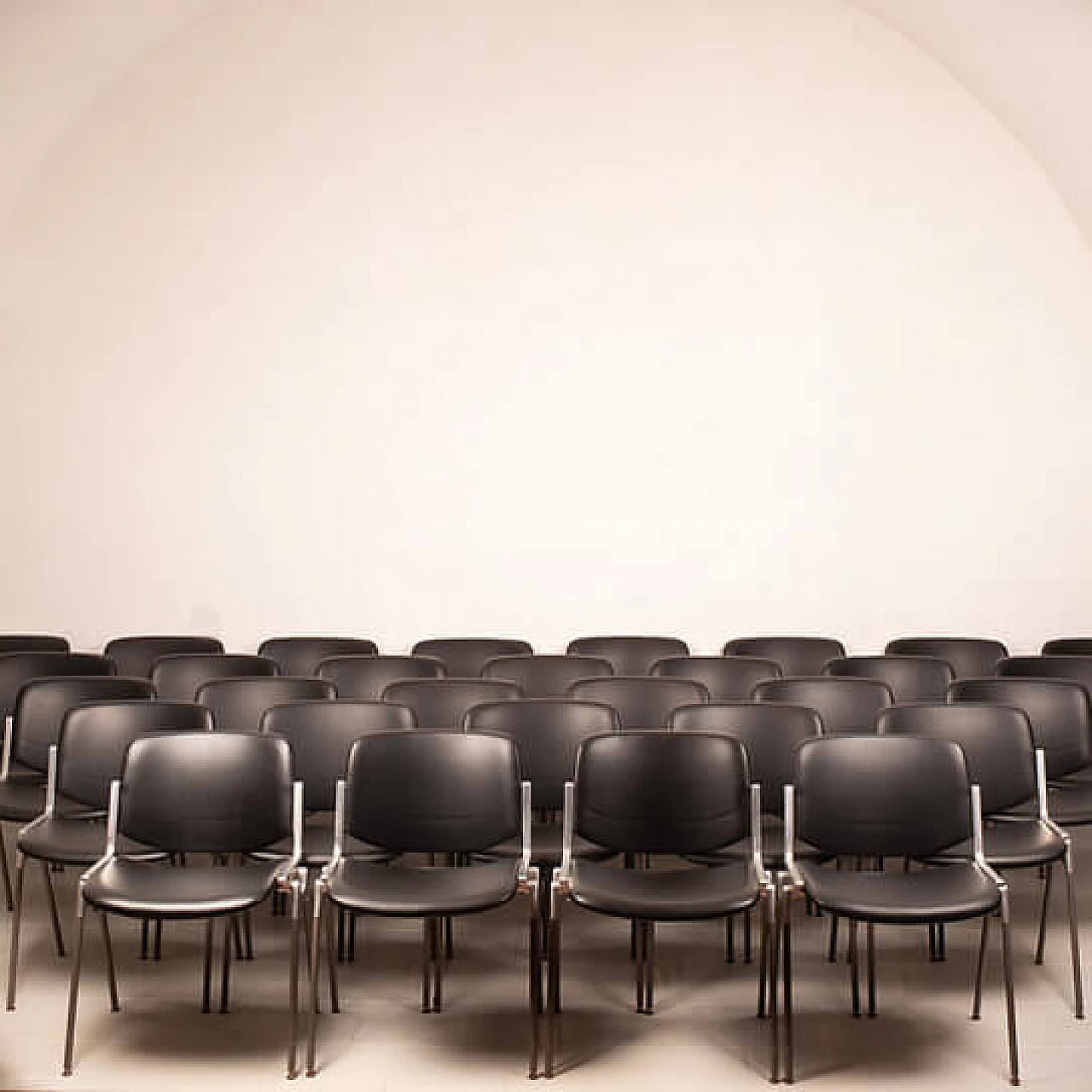 30 DSC 106 chairs by Giancarlo Piretti for Anonima Castelli, 1960s 6