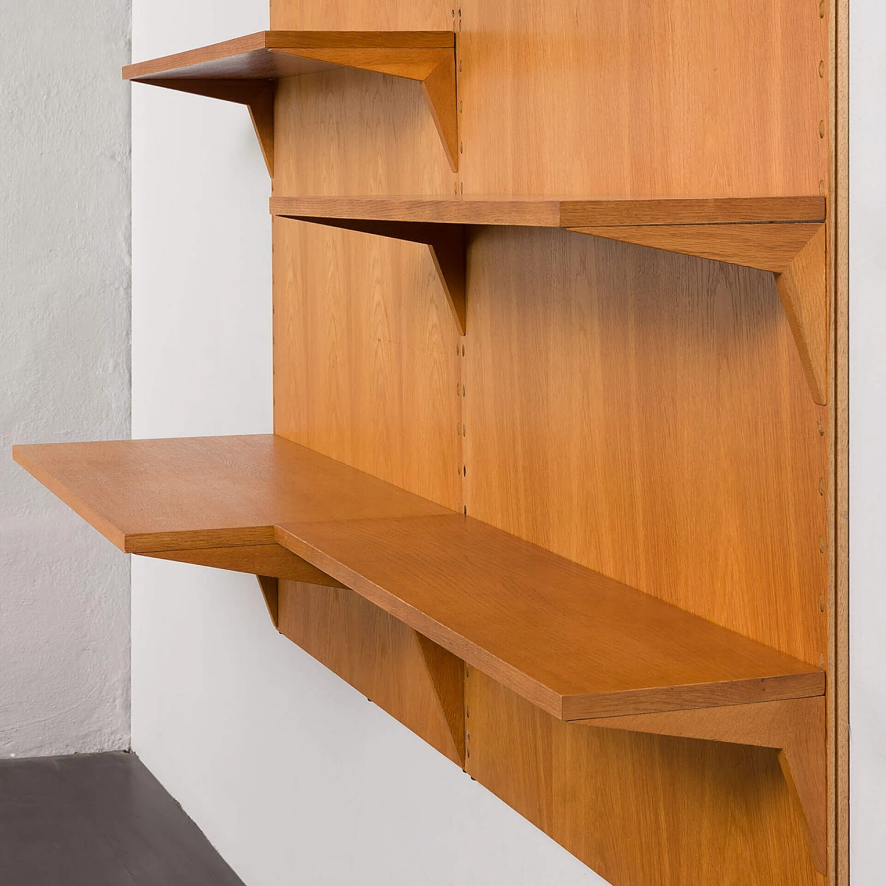 Oak wall cabinet with back panels by Poul Cadovius for Cado, 1970s 11