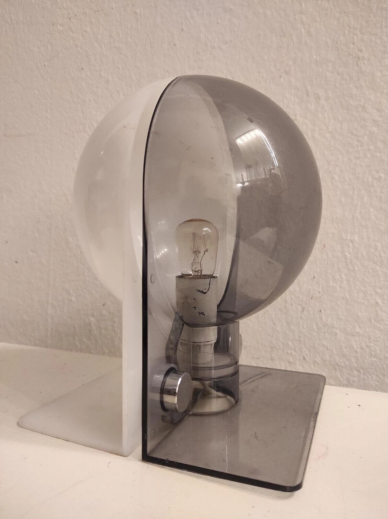 Sirio table or wall lamp by Sergio Brazzoli and Ermanno Lampa for Guzzini, 1970s 10