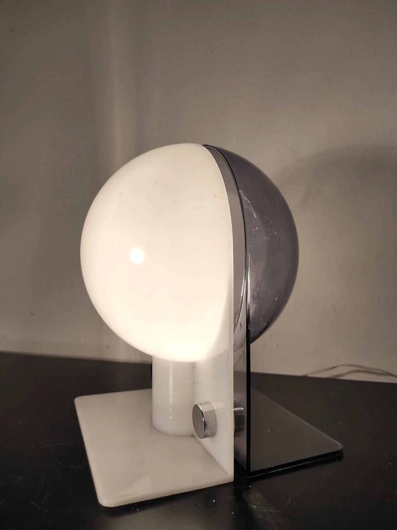 Sirio table or wall lamp by Sergio Brazzoli and Ermanno Lampa for Guzzini, 1970s 11