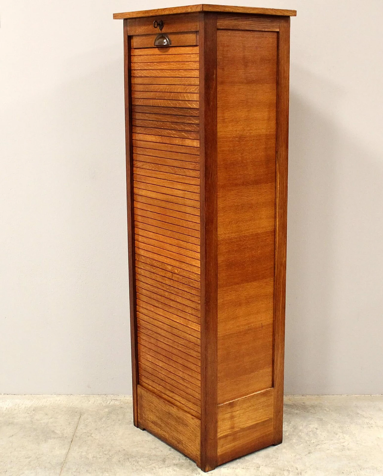 Oak filing cabinet with shutter, early 20th century 8
