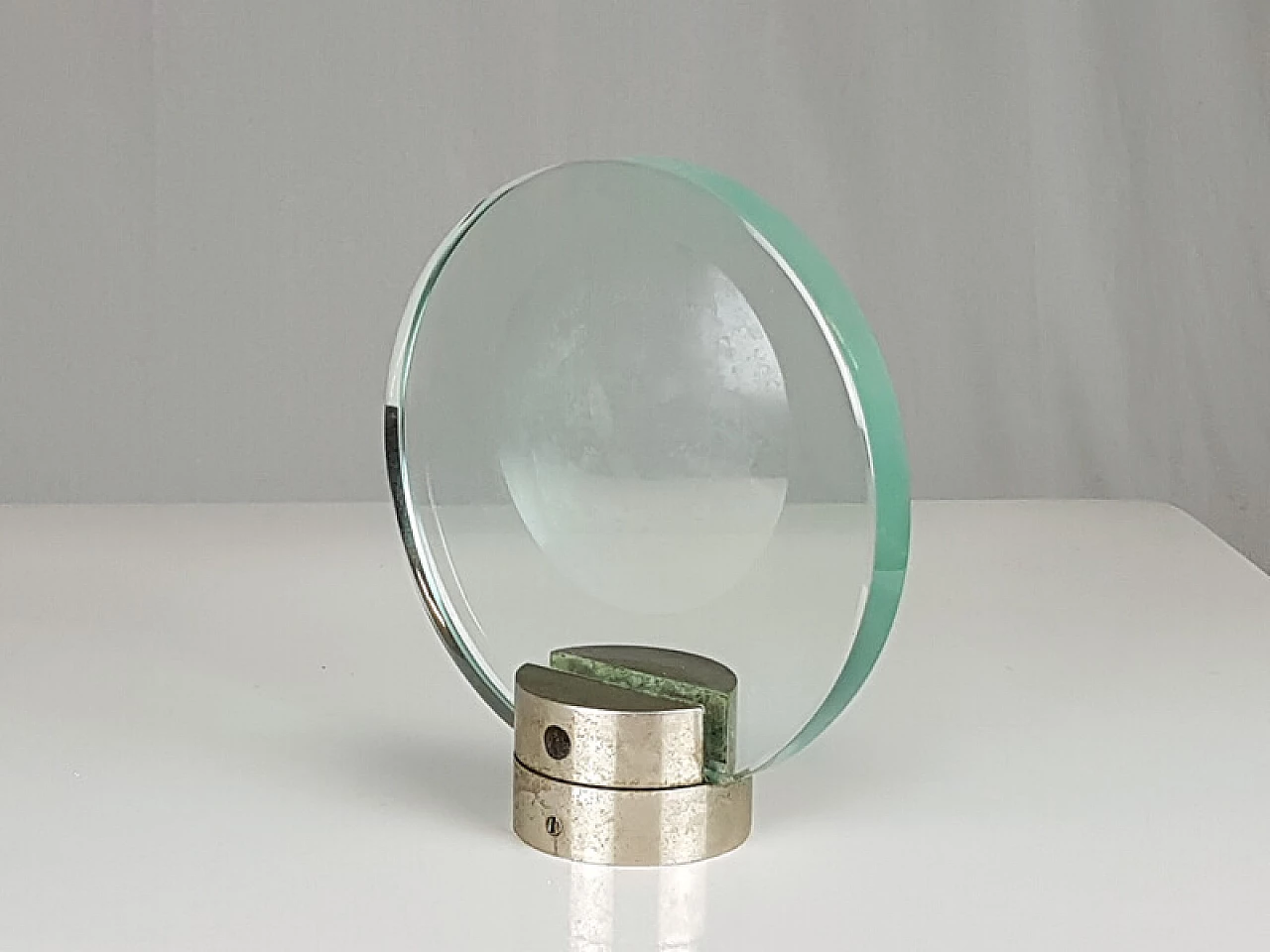 7 Bathroom accessories in glass and nickel-plated brass by Fontana Arte, 1960s 8