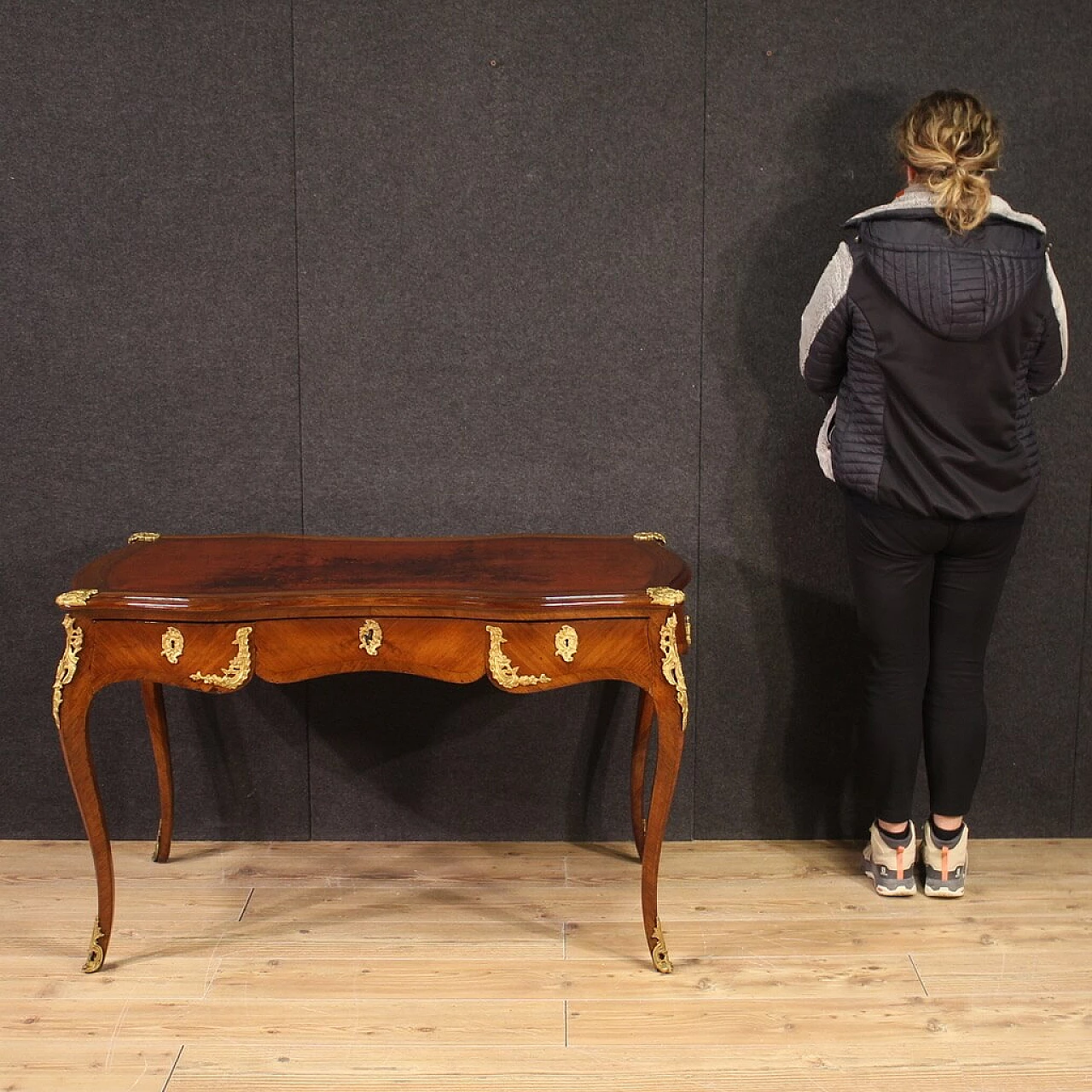 French Napoleon III mahogany veneered writing desk, late 19th century 2