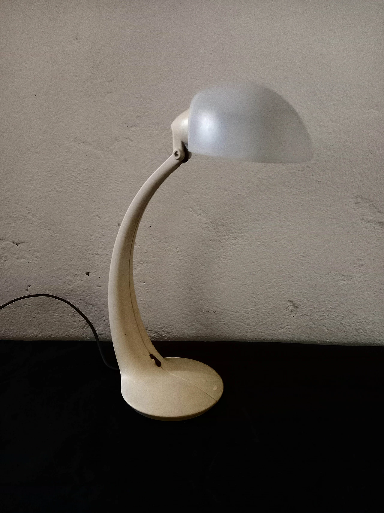 Lampada da tavolo Virgola di Veneta Lumi, anni '90 1