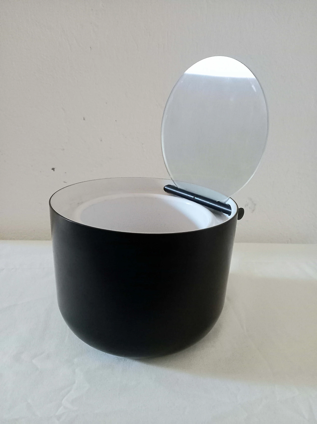 Portaghiaccio Antille di Enzo Mari per Danese, anni '70 1