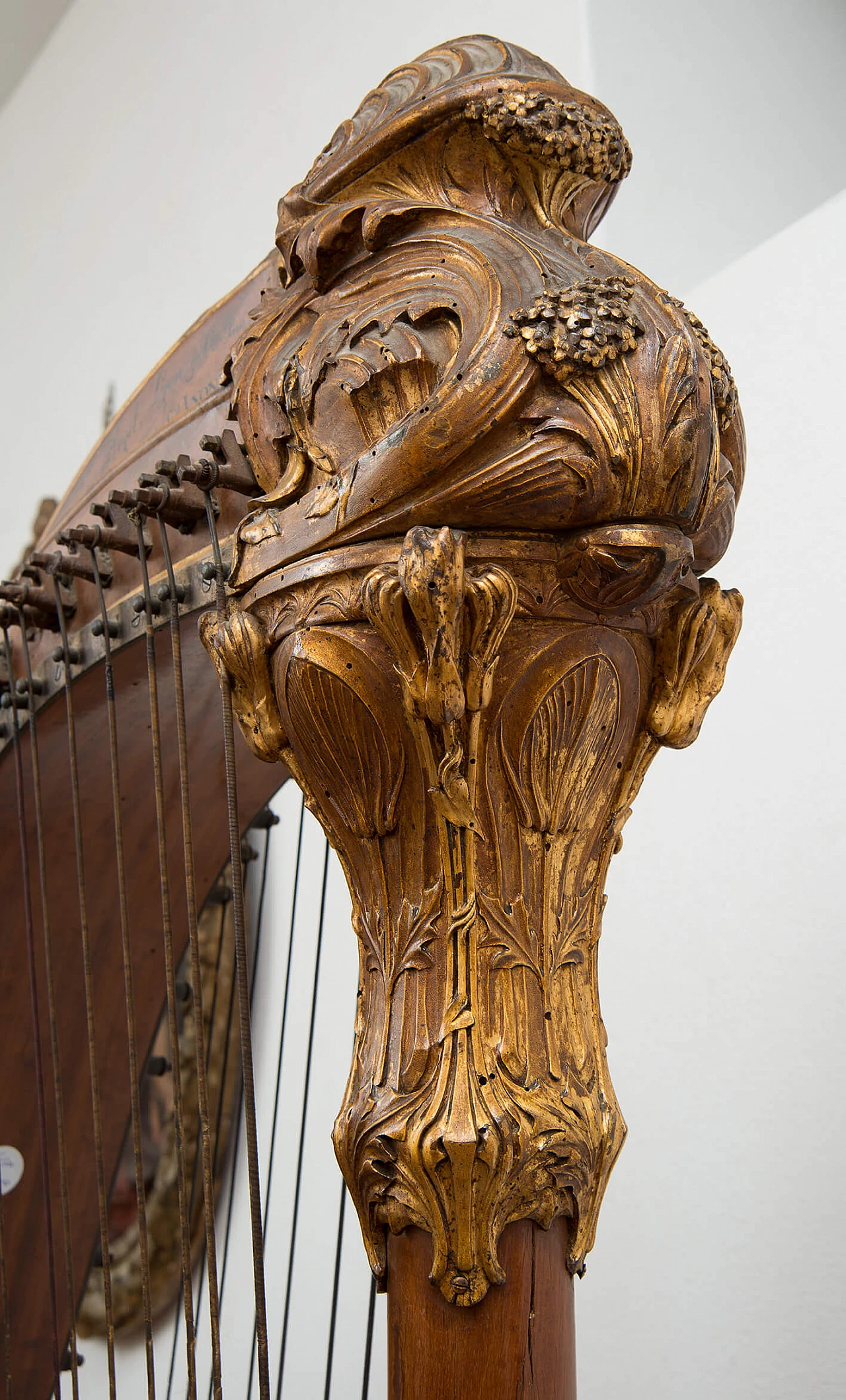 Maple and gilded wood harp by Gustave Lyon, 19th century 2