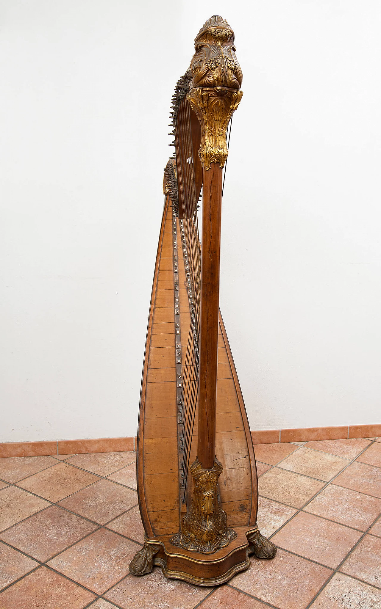 Maple and gilded wood harp by Gustave Lyon, 19th century 8