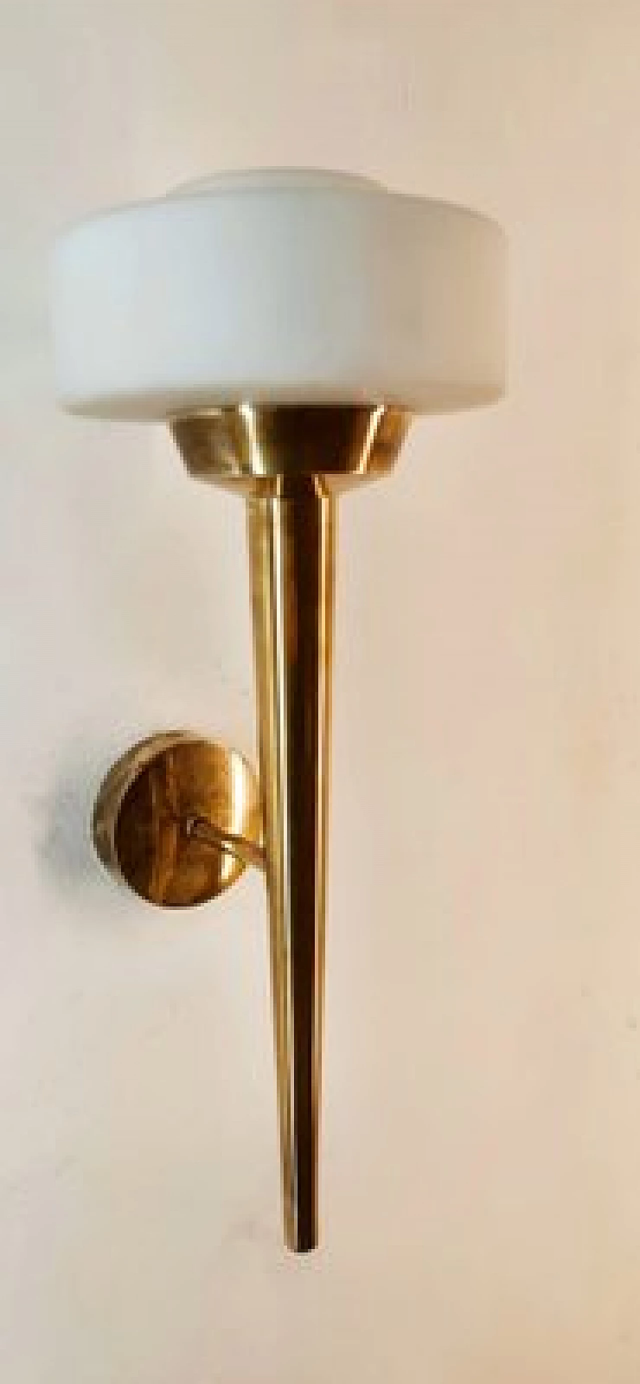 Brass and glass wall light, 1970s 4