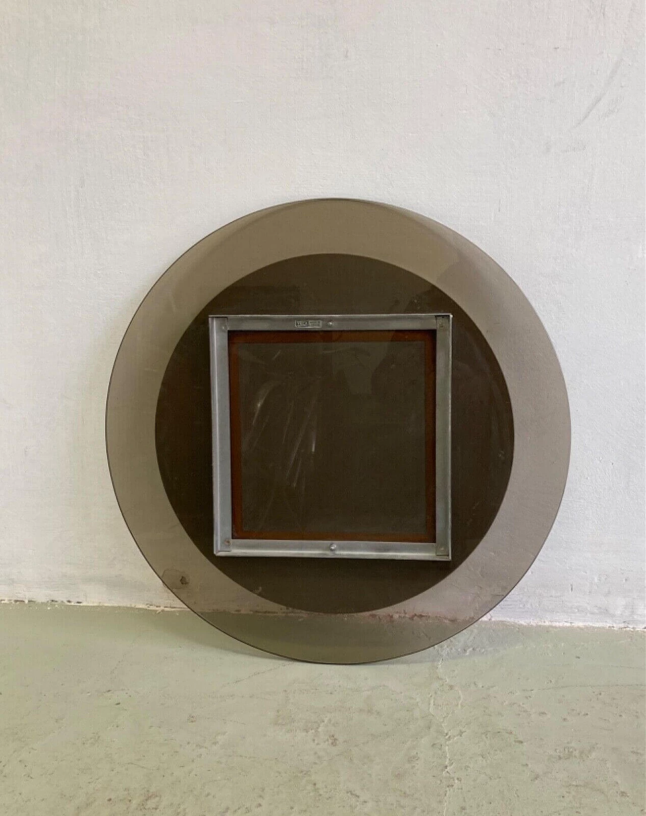 Specchio da parete rotondo in vetro bronzo di Veca, anni '60 3