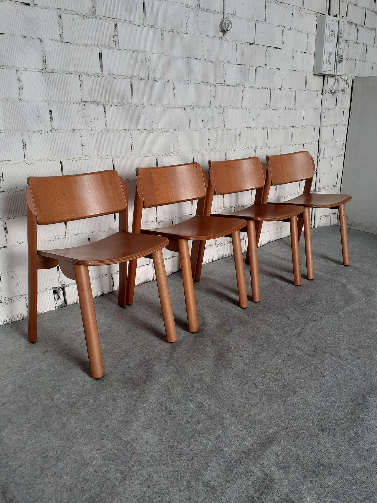 4 Wooden chairs, 1970s 1