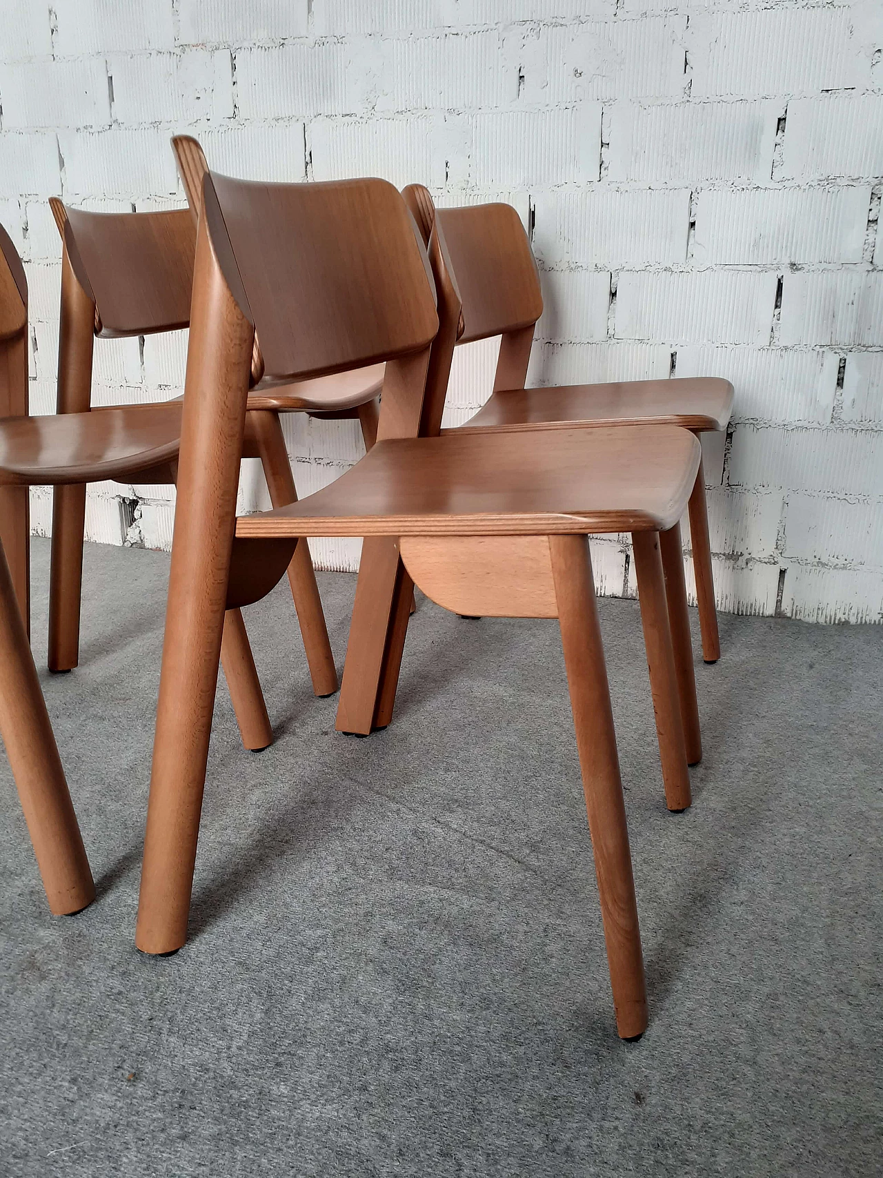 4 Wooden chairs, 1970s 4