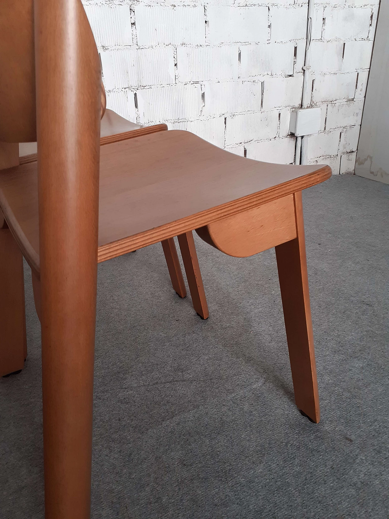 4 Sedie in legno, anni '70 6