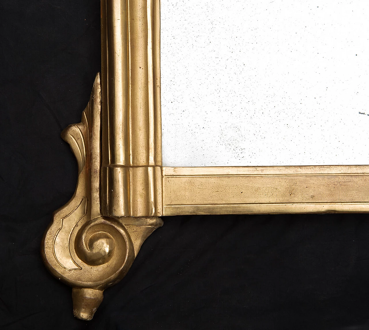 Louis Philippe mirror in gilded and carved wood, 19th century 3