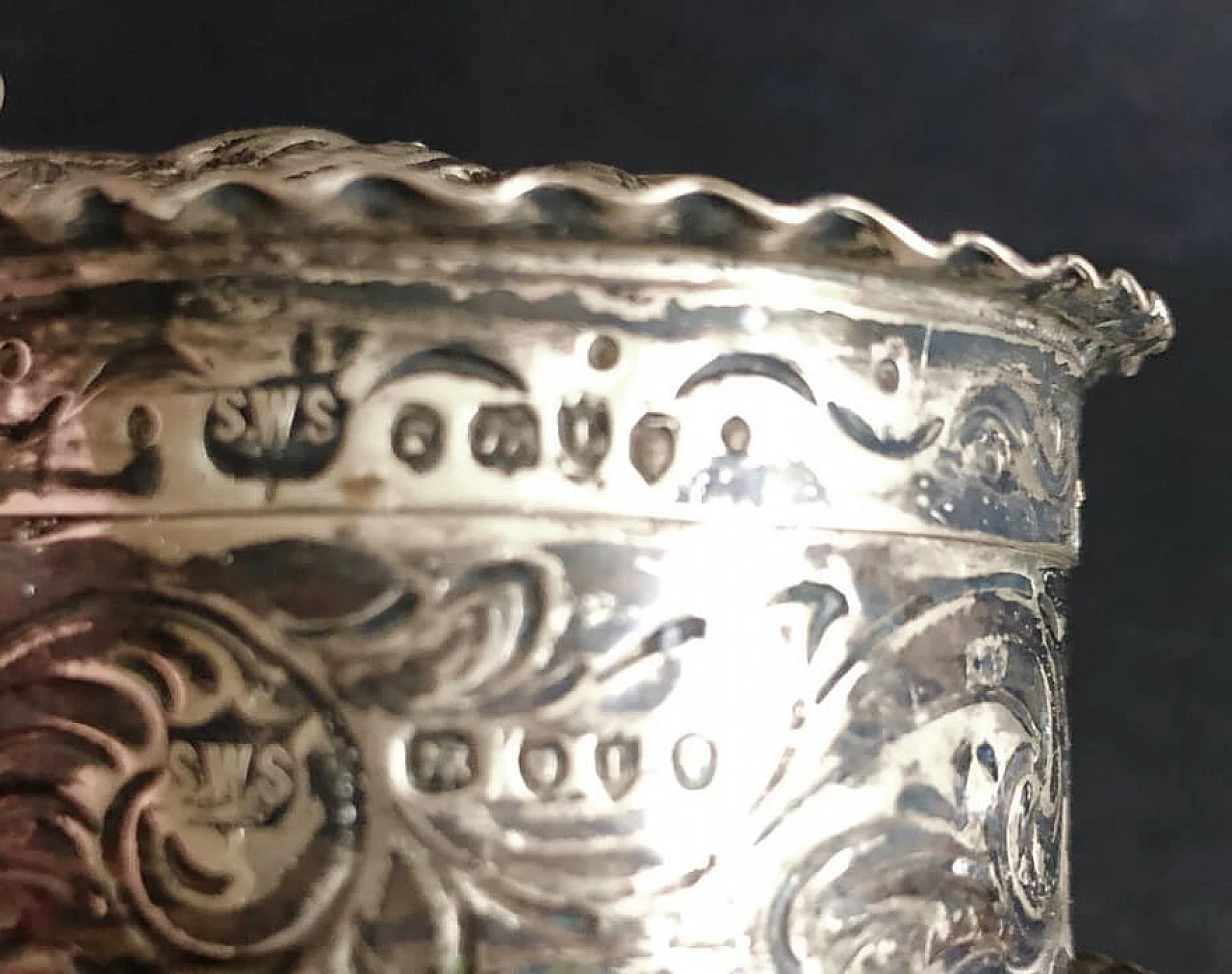 English 800 silver trefoil box, mid-19th century 7