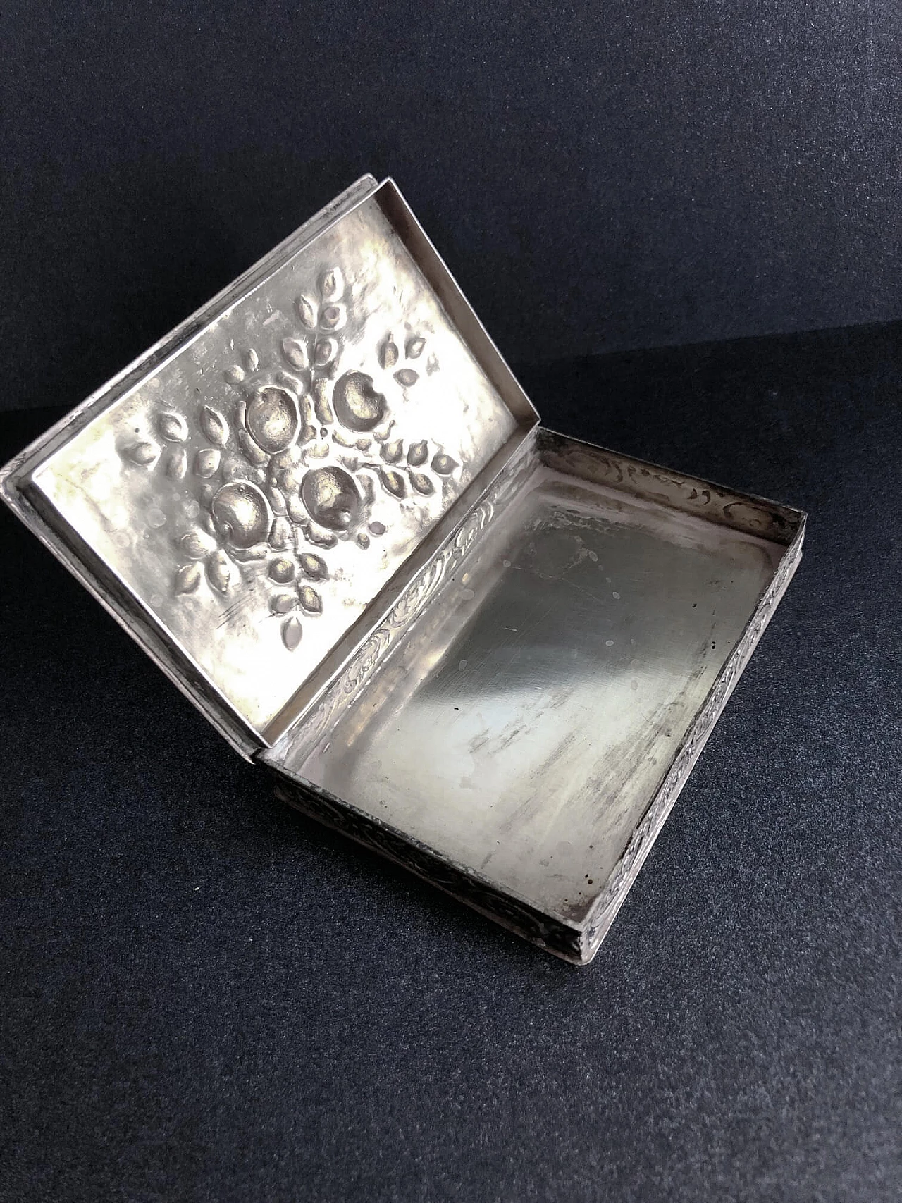 Silver 800 box, mid-19th century 4