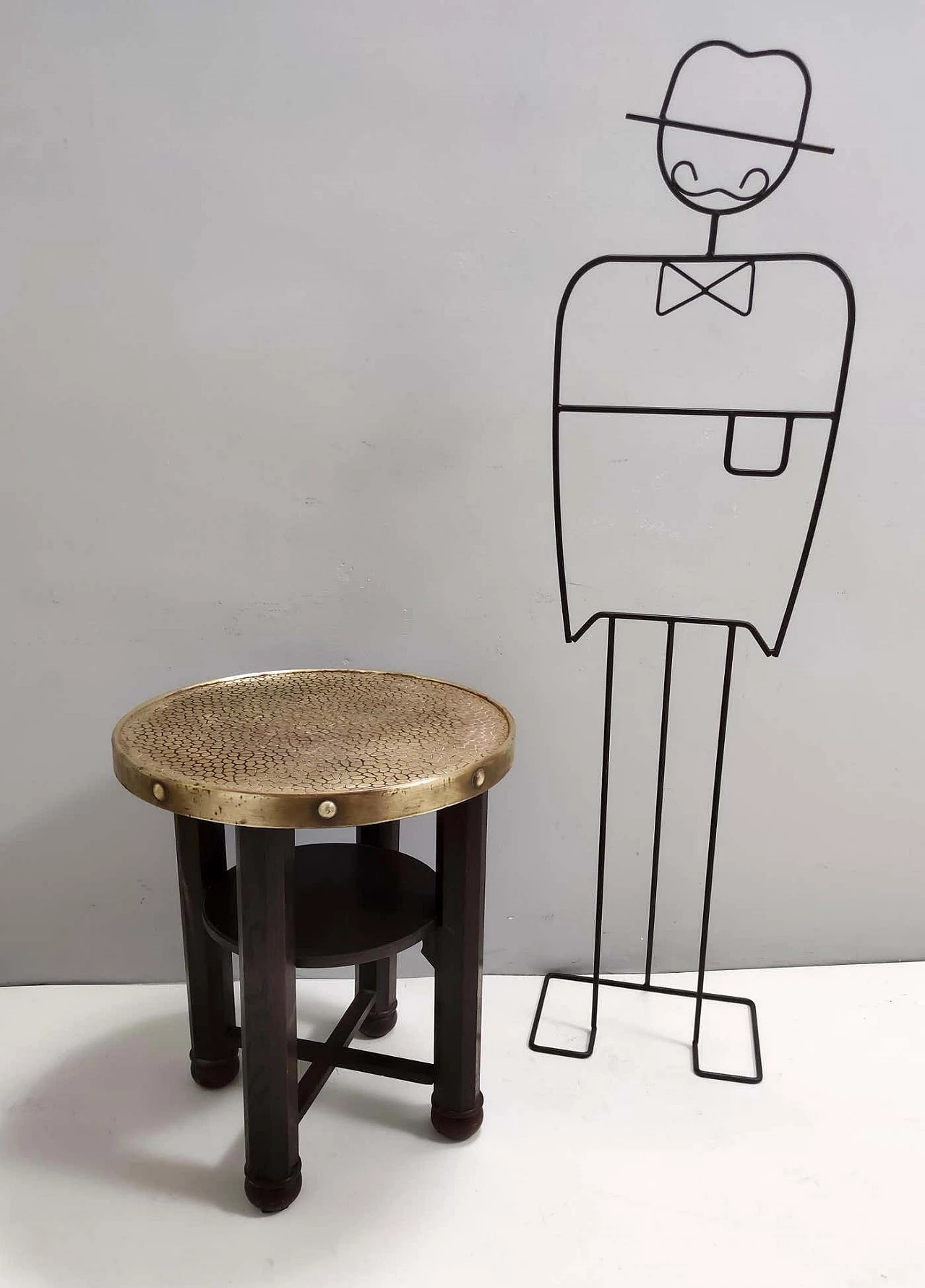 Durmast Secessionist coffee table with round brass top, 1920s 9