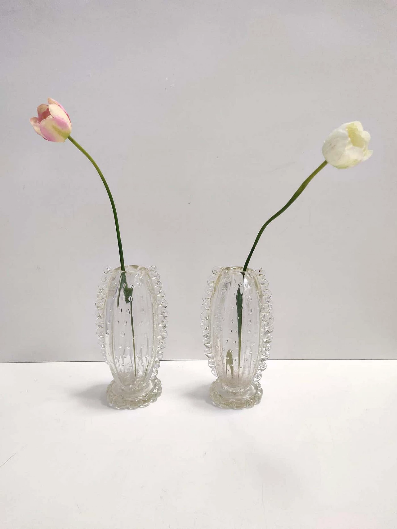 Pair of transparent Bullicant Murano glass vases by Ercole Barovier, 1930s 4