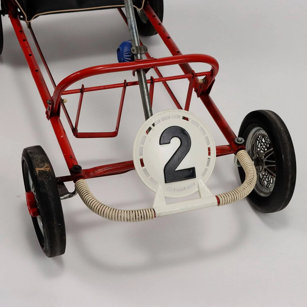 Red enameled iron and plastic Biemme pedal car, 1970s 3
