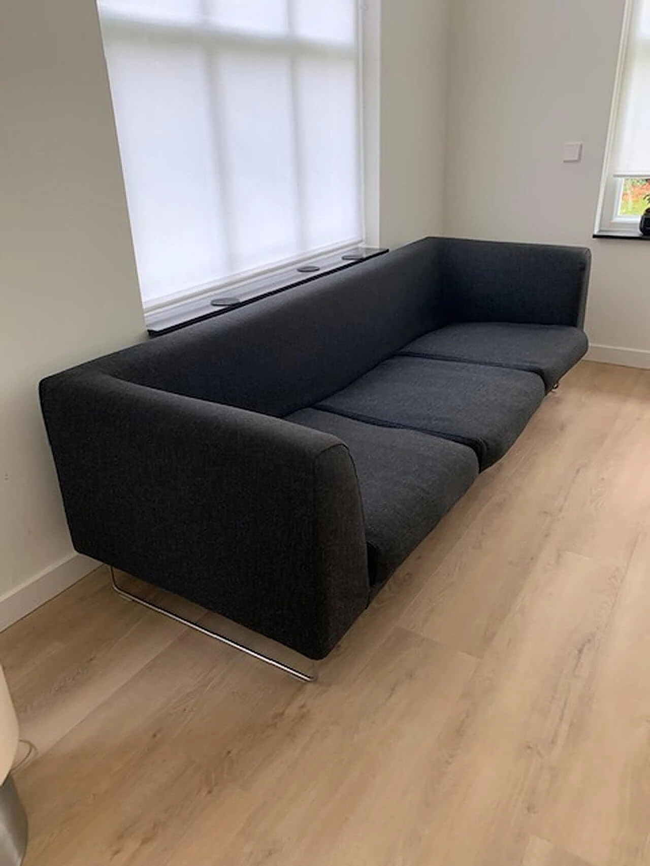 Divano Elan 230 in tessuto grigio di Jasper Morrison per Cappellini 3