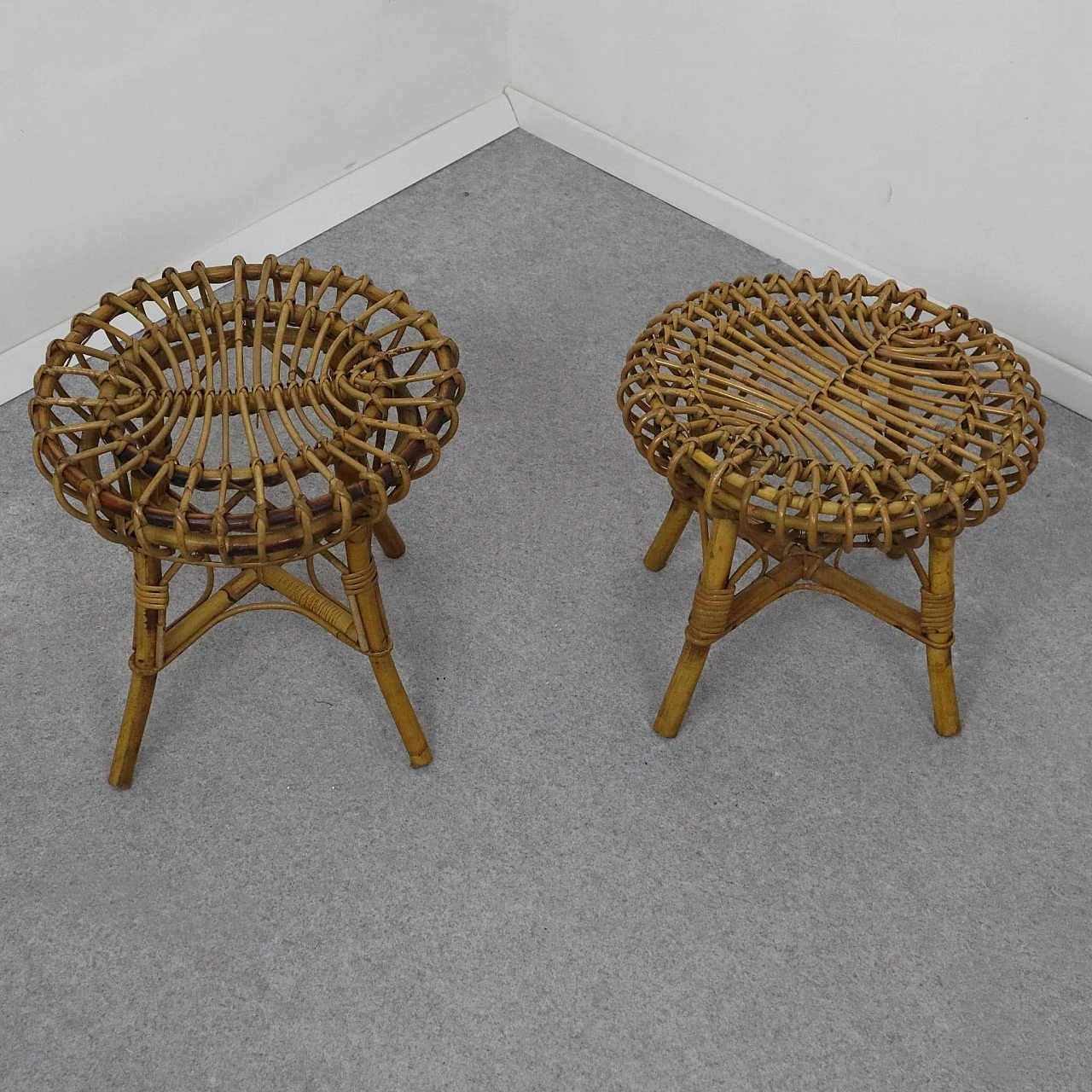 Pair of rattan stools by Franco Albini for Vittorio Bonacina, 1960s 3