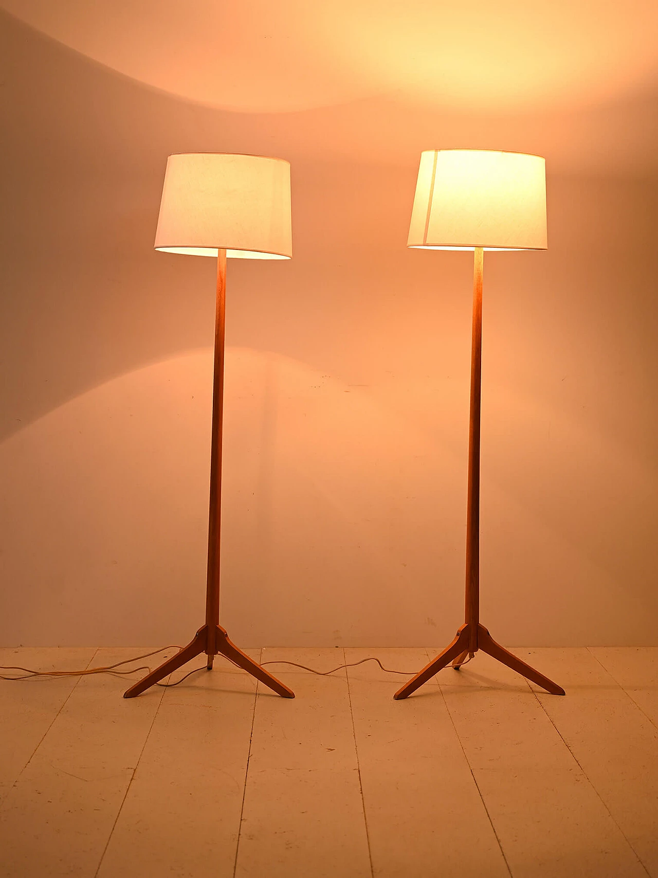 Pair of oak floor lamps attributed to Carl Malmsten, 1960s 2