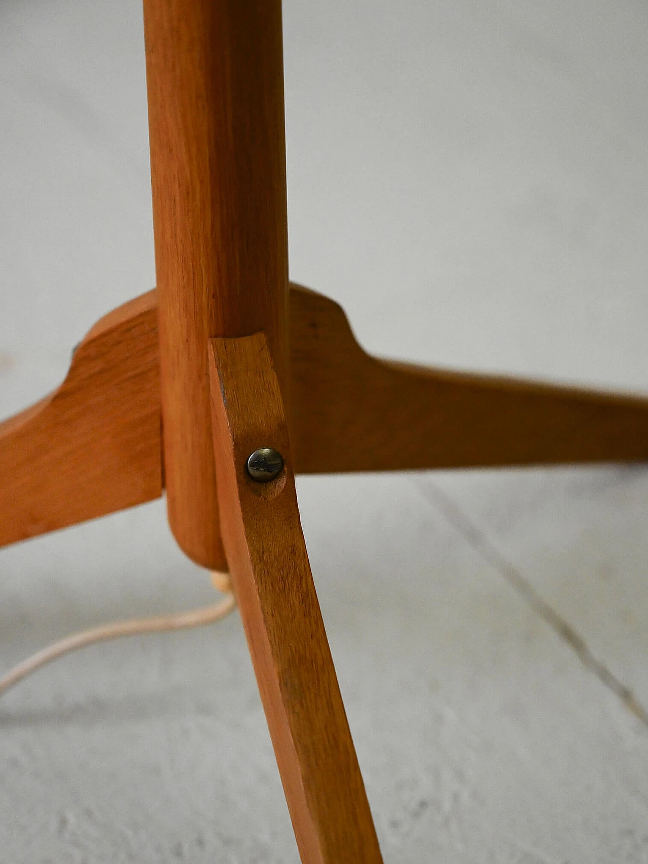 Pair of oak floor lamps attributed to Carl Malmsten, 1960s 7