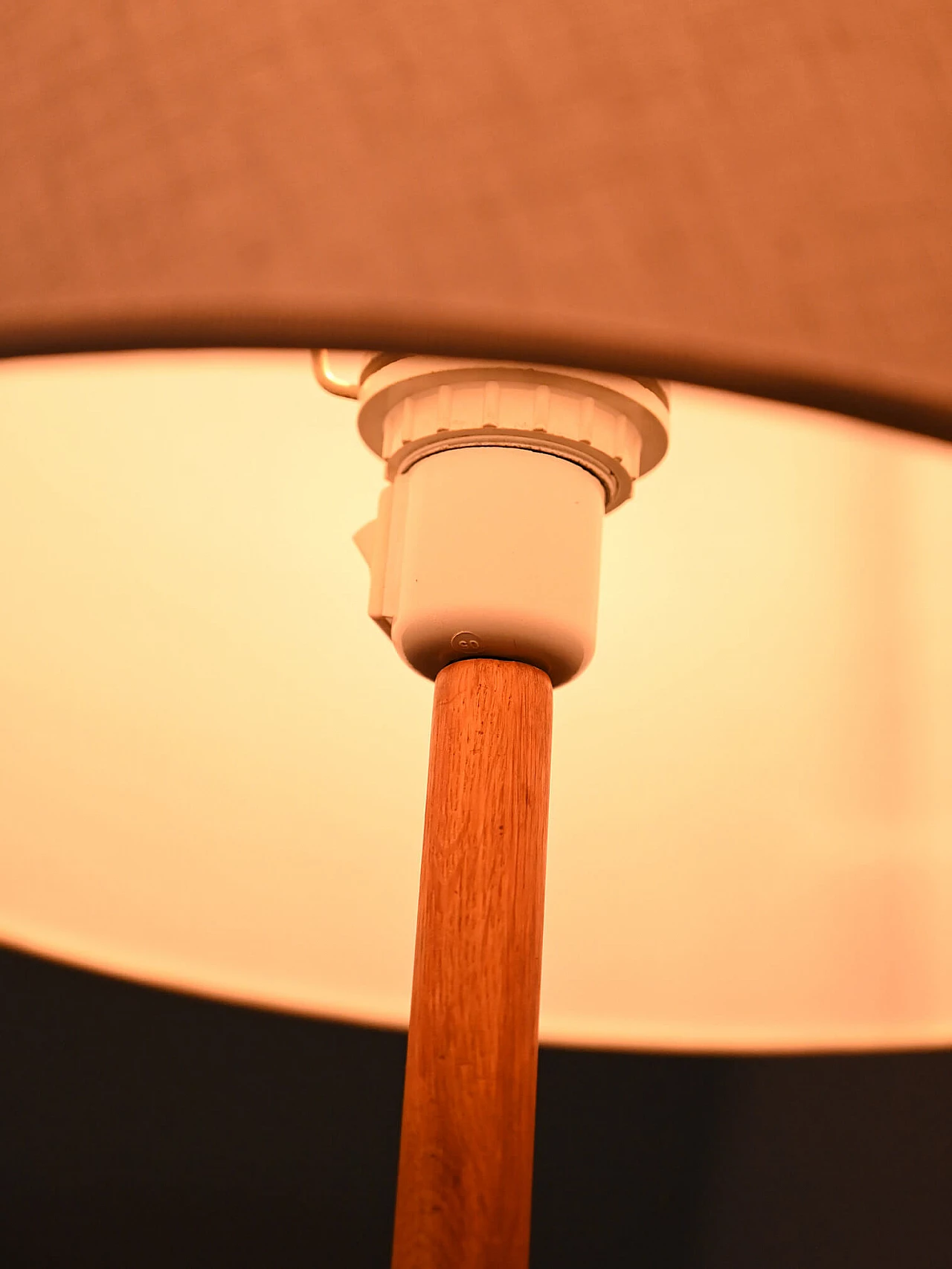 Pair of oak floor lamps attributed to Carl Malmsten, 1960s 10