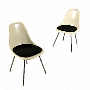 Pair of chairs by Charles and Ray Eames for ICF, 1970s
