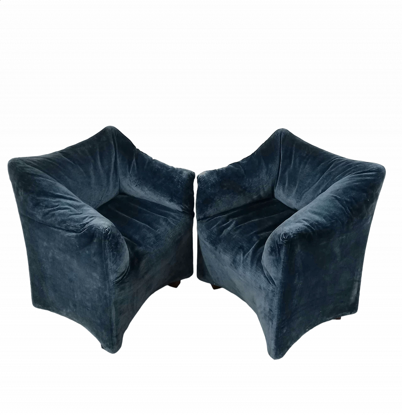 Pair of Piccole Tentazioni velvet armchairs by Mario Bellini for Cassina, 1960s 8