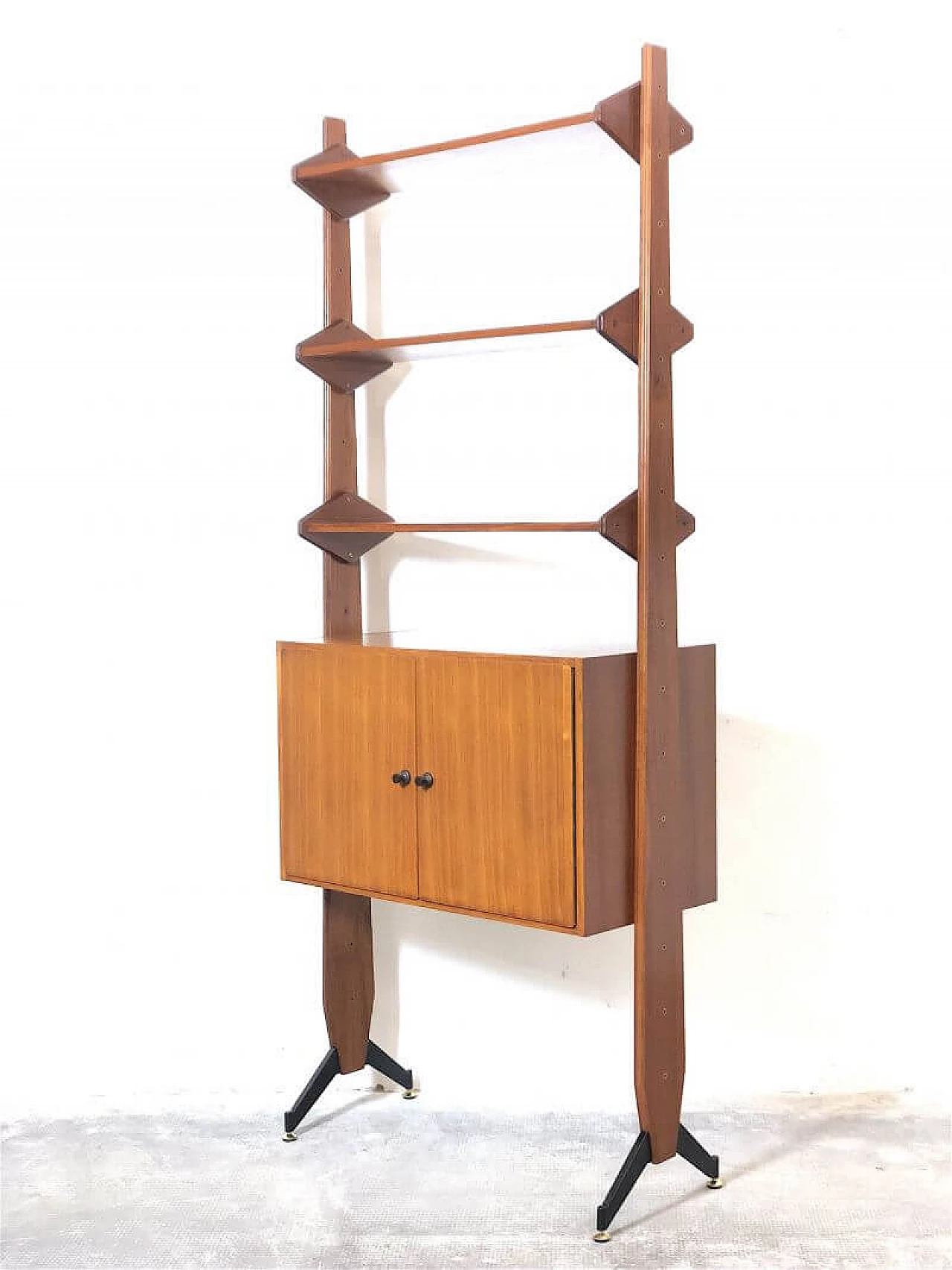 One-bay teak and brass bookcase, 1960s 10