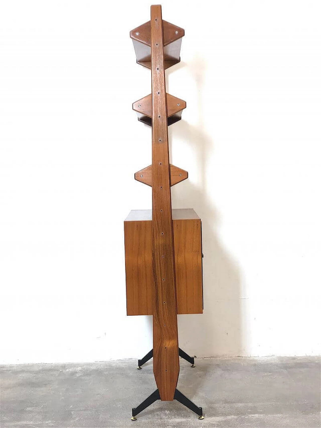 One-bay teak and brass bookcase, 1960s 13