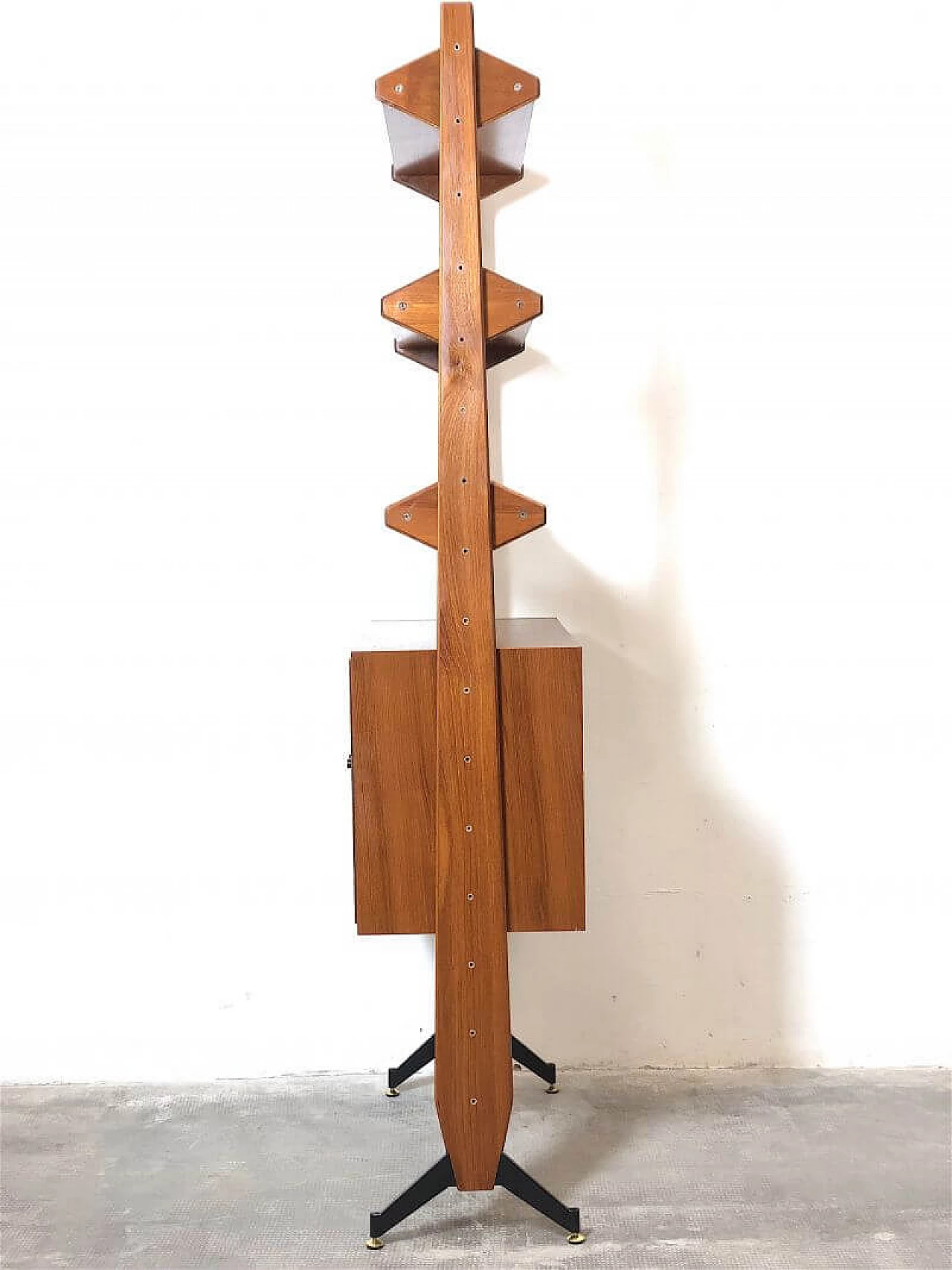One-bay teak and brass bookcase, 1960s 15