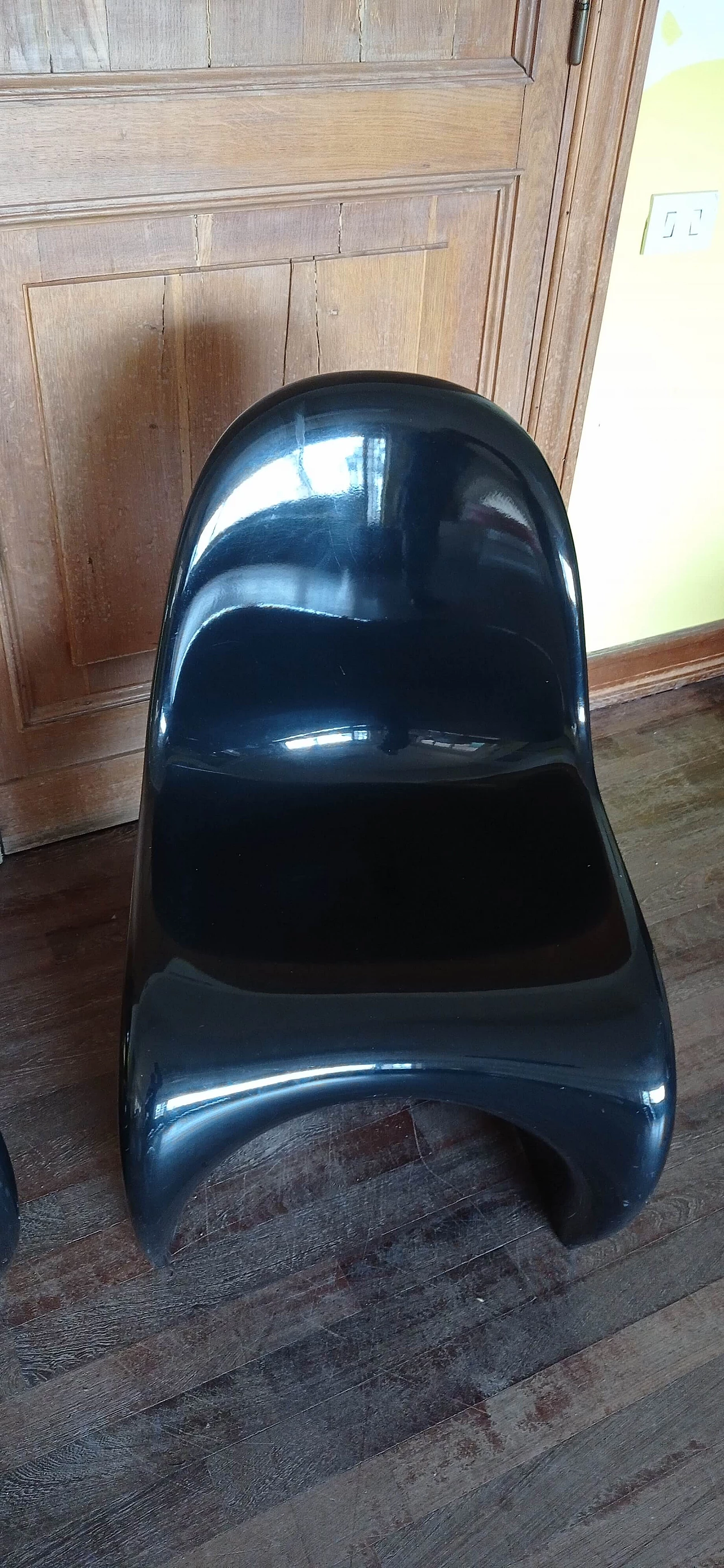 Coppia di sedie Verner Panton in schiuma poliuretanica lucida nera per Vitra, 2006 19