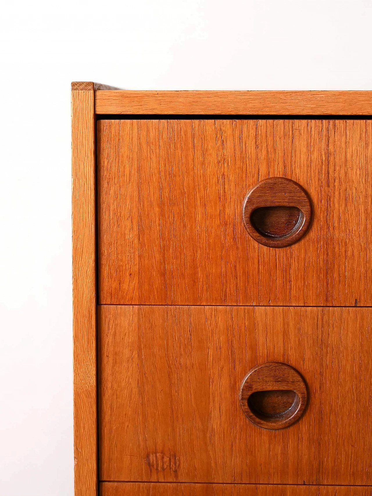 Scandinavian teak chest of drawers with round handles, 1960s 7