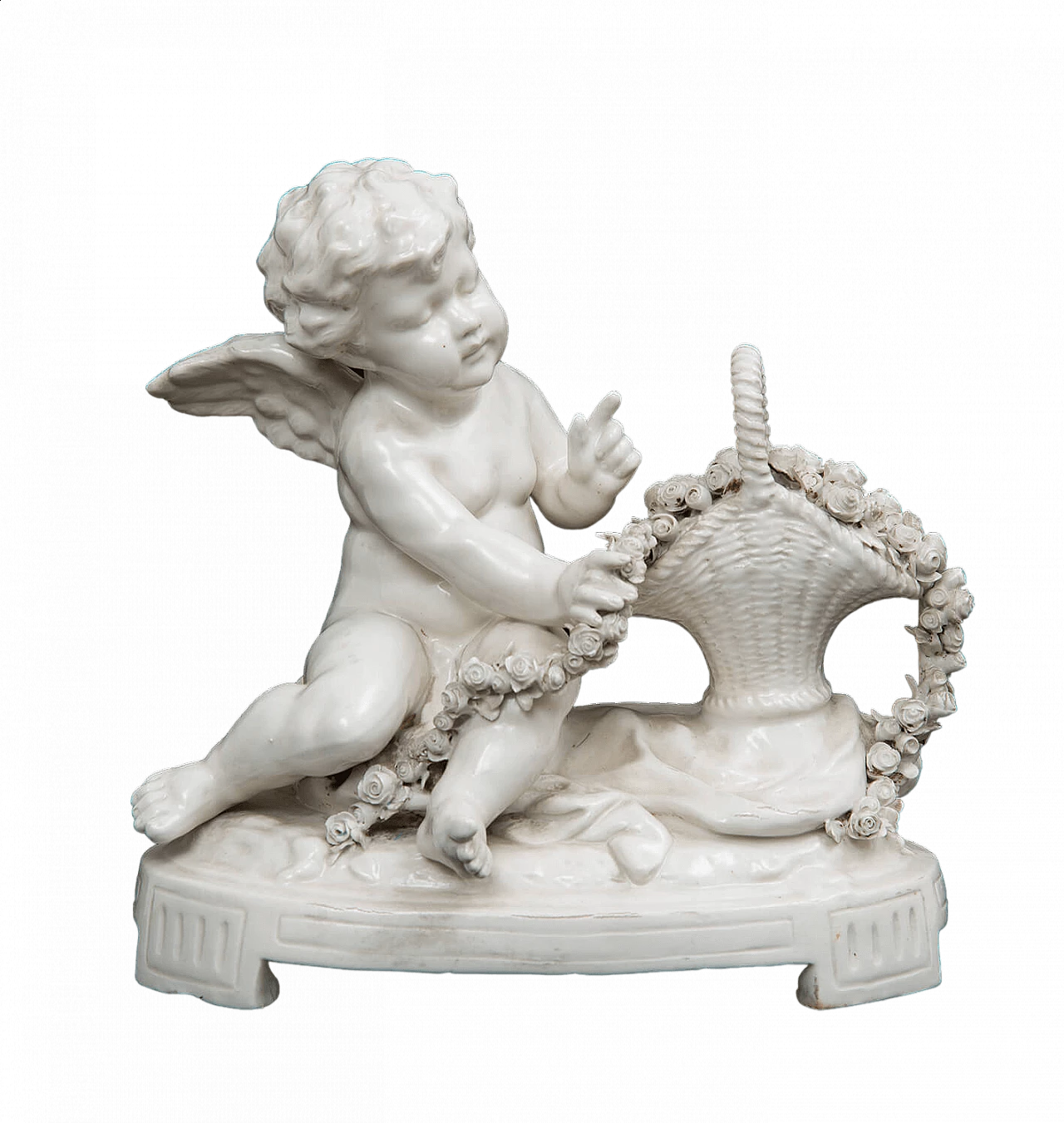 Putto con cesto di fiori, scultura in porcellana di Capodimonte, inizio '900 7