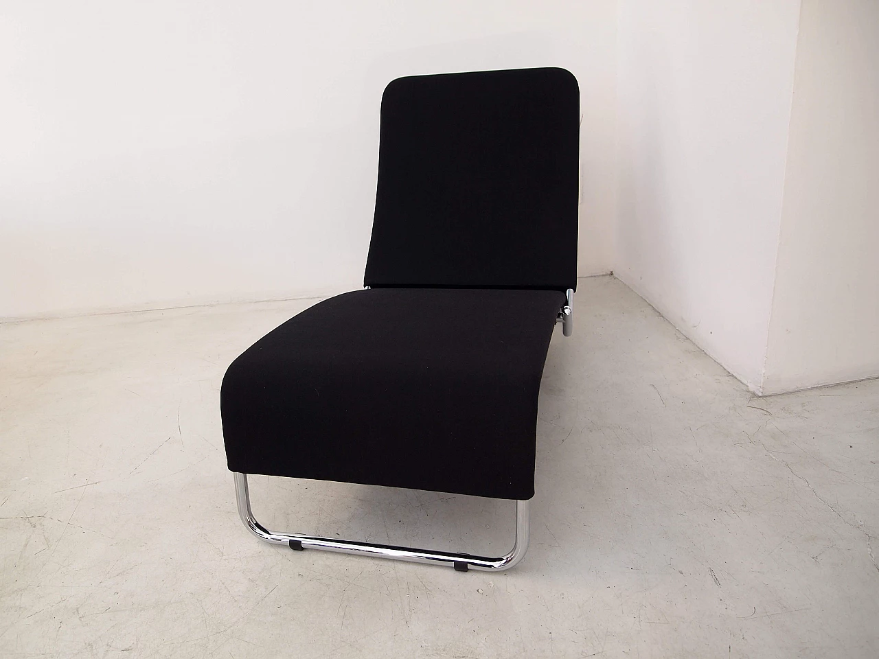 Chaise longue Tuoli di Antti Nurmesniemi per Cassina, 1985 1