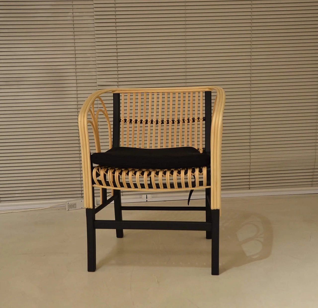 Pair of Uragano armchairs by Vico Magistretti for De Padova, 2016 2