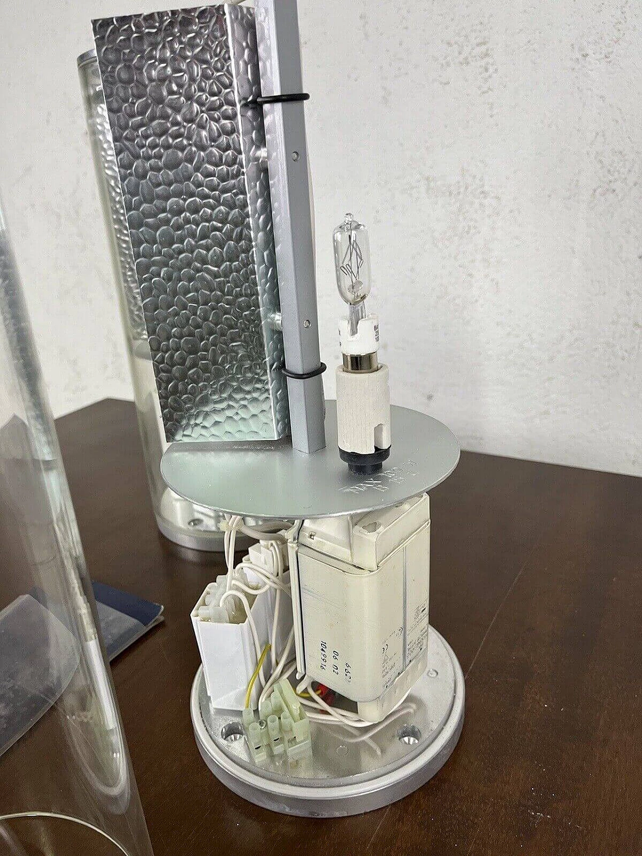 Coppia di lampade da tavolo Block 3095 di Fontana Arte, anni '80 7