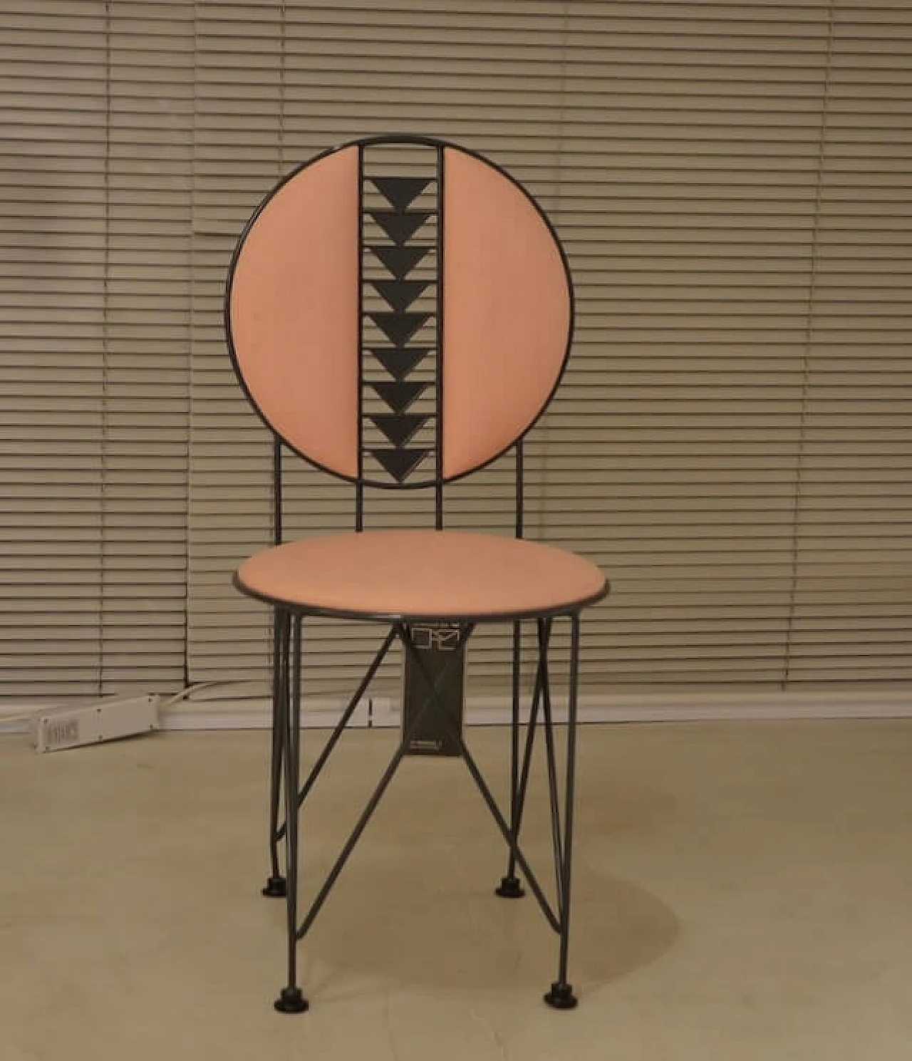 Tavolo Midway 3 e coppia di sedie Midway 2 di Frank Lloyd Wright per Cassina, 1986 4