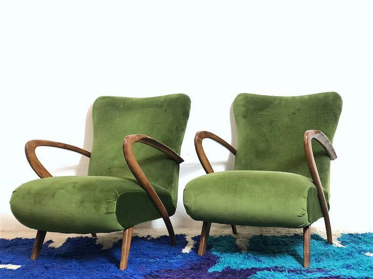 Pair of beechwood and green velvet armchairs by Paolo Buffa, 1940s 1