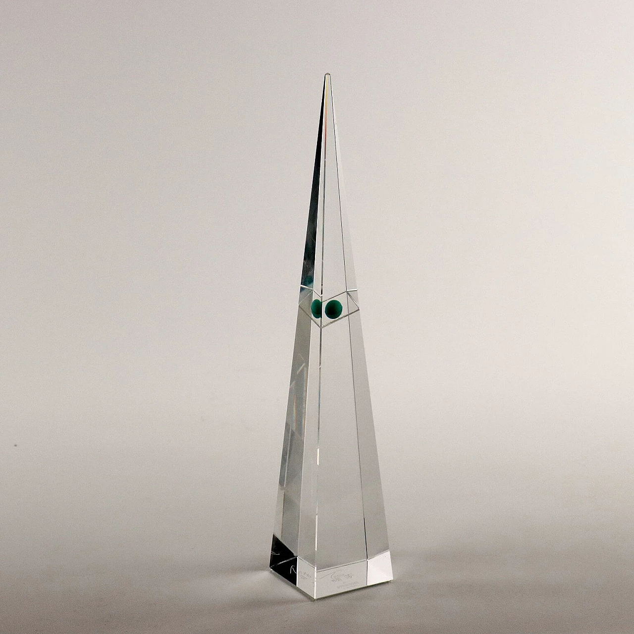 Obelisco in cristallo torre di Hong Kong di Tsang per Swarowski selection, 1997 1