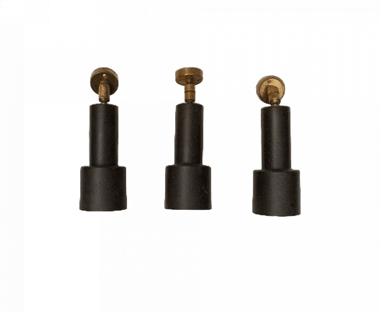 3 brass and lacquered metal sconces from Stilnovo, 1950s 8