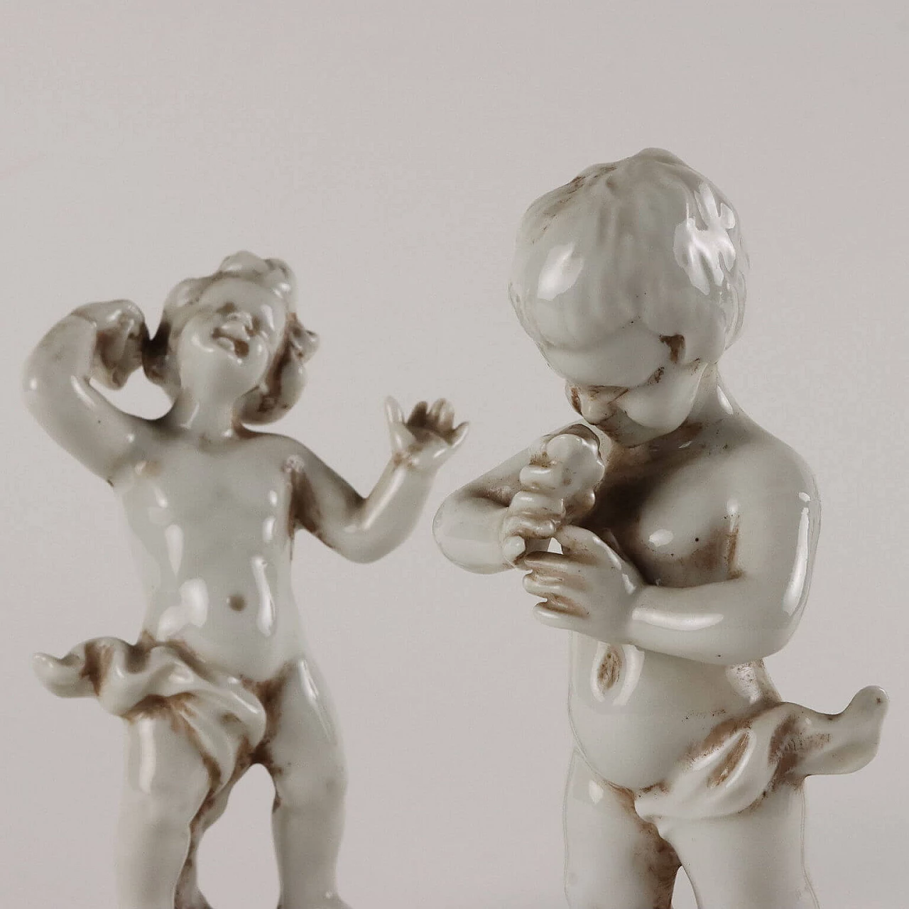 3 cherubs, white Capodimonte porcelain sculptures, 1930s 3