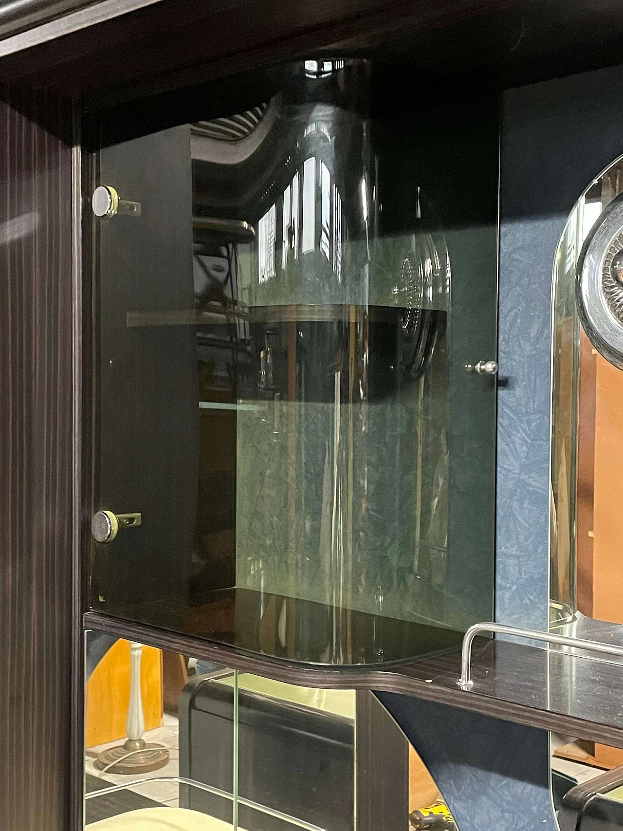 Mobile bar con bancone in legno, metallo e vetro, anni '70 7