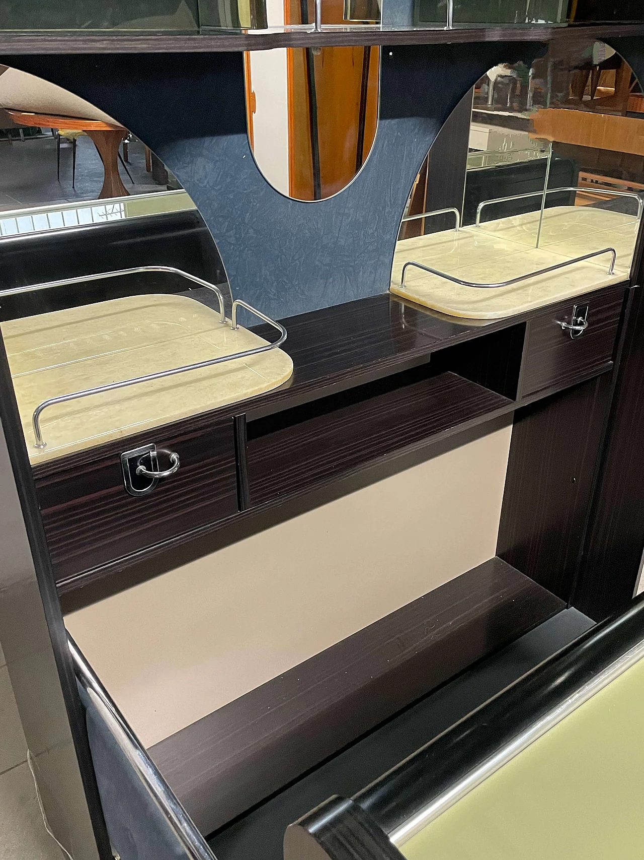 Mobile bar con bancone in legno, metallo e vetro, anni '70 9