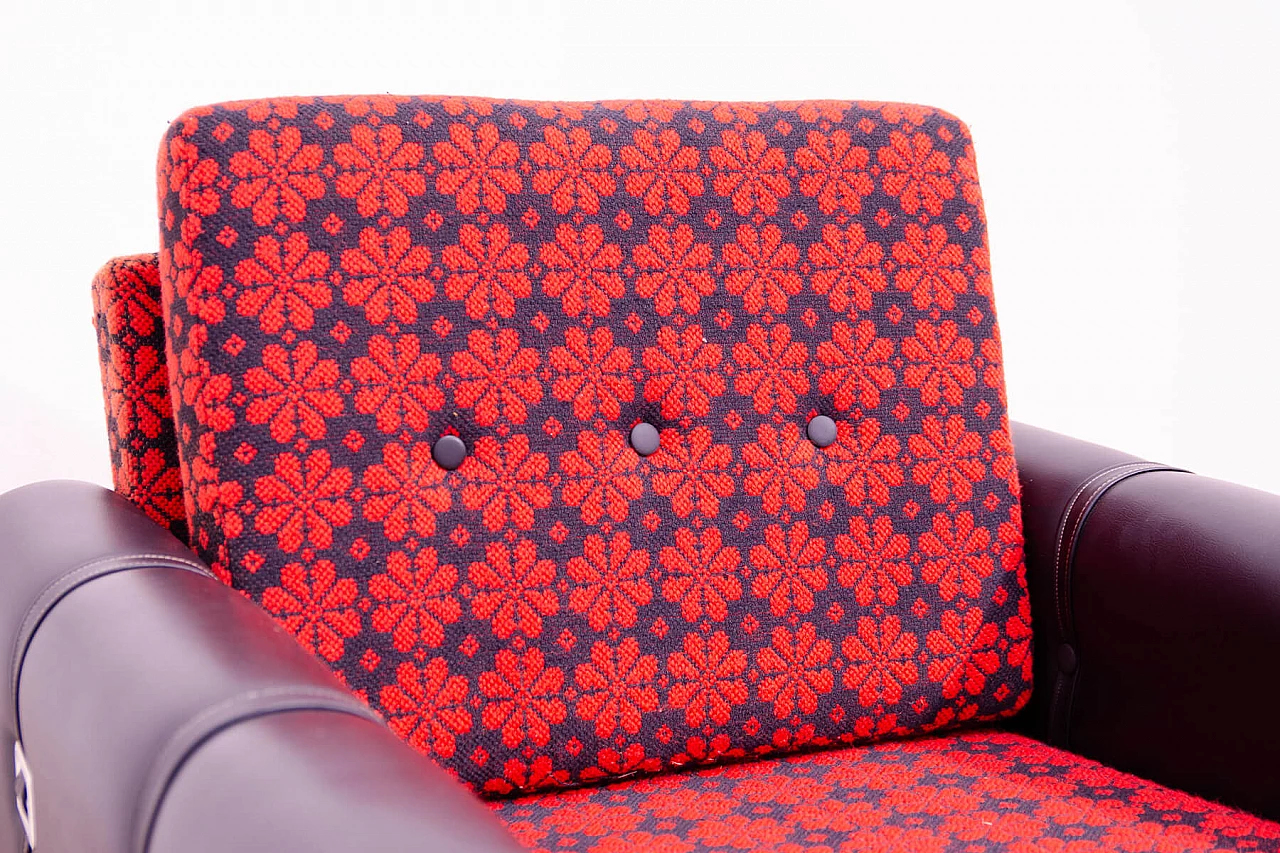 Coppia di poltrone cecoslovacche in similpelle e tessuto, anni '70 9