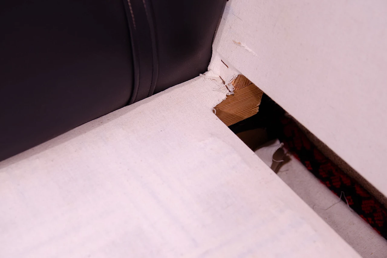 Coppia di poltrone cecoslovacche in similpelle e tessuto, anni '70 15